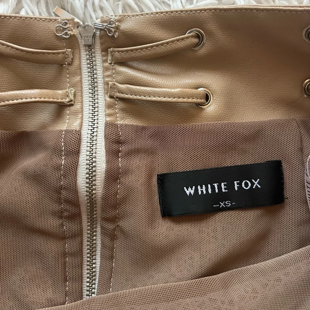 White Fox Skirt Set - Picture 3 of 7